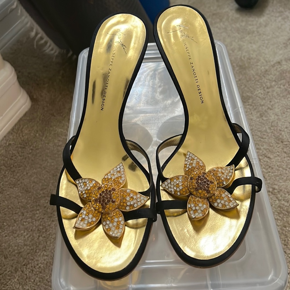 Giuseppe Zanotti Design black heals
